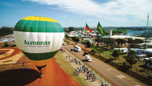 Balão do Aumenax marcou o lançamento do produto na feira (Choks/Divulgação)