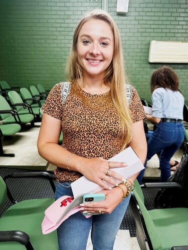 Daniela Paulina, de 27 anos, que mora em Esmeralda, participa da Cotrijal desde criança. Foto Choks/Divulgação.