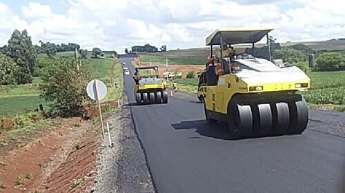 ERS-451 está com máquinas na pista. Foto Daer/Divulgação.