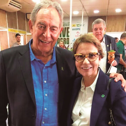 Presidente do Simers, Claudio Bier, com a ministra da Agricultura, Tereza Cristina (Divulgação)