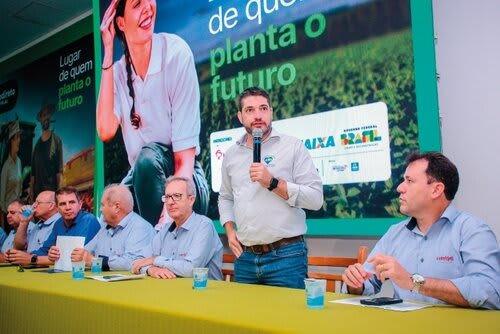 Prefeito de Não-Me-Toque, Gilson Santos, destaca importância da feira. Foto Choks/Divulgação