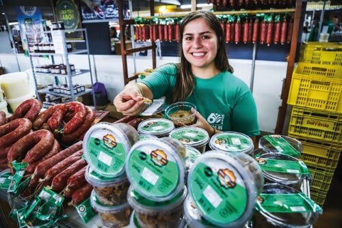 Tassiele Toledo de Campos Borges inovou com receita de família. Foto Jackson Ciceri/ExpoRevista.