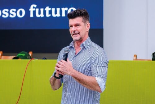 Marcos Marin abordou a palestra “Acelerando o futuro”. Foto Choks/Divulgação.