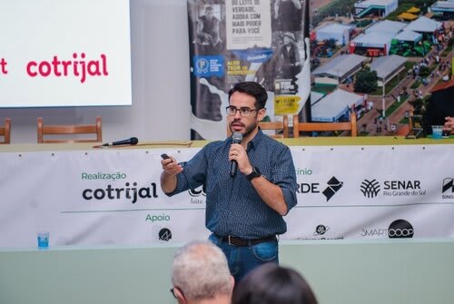 Timotheo Silveira, coordenador técnico da Alta Genetics, falou sobre planejamento genético. Foto Choks/Divulgação.