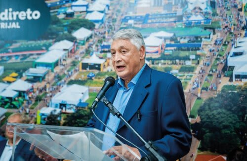 Presidente da Assembleia Legislativa do RS, Adolfo Brito, pede lei federal que defenda os produtores gaúchos. Foto Choks/Divulgação.