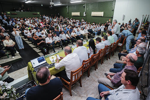 A audiência pública lotou o auditório central