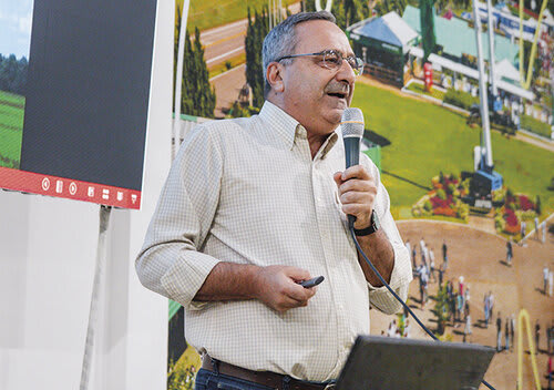 O meteorologista Luiz Renato Lazinski, citou prejuizos causados pelos fenômenos El niño e La niña