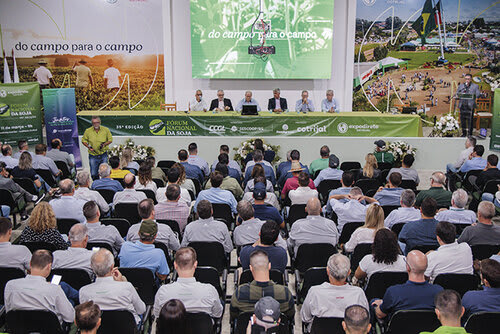 Fórum da Soja segue um dos eventos mais concorridos da Expodireto