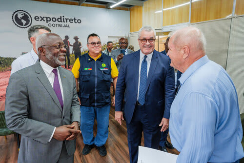 Participando das conversas internacionais