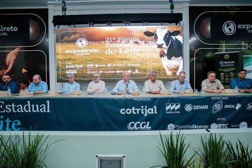 Presidente da Expodireto, Nei César Manica, abriu os trabalhos no fórum