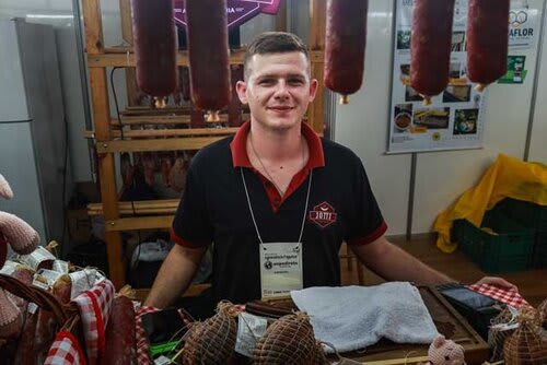 Tradição renovada: Bruno Jotti estreou na Expodireto com o legado do avô Luiz