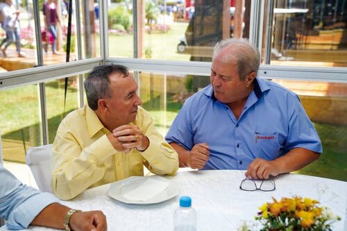 Com Clovis Tramontina durante a Expodireto (Choks/Divulgação)