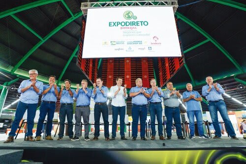 Além do presidente da Expodireto Cotrijal, também participaram da coletiva o vice-presidente da Cotrijaal, Enio Schroeder, o presidente da Assembleia Legislativa do Rio Grande do Sul, Ernani Polo, o prefeito de Não-Me-Toque, Pedro Paulo Falcão da Rosa, e demais integrantes da comissão organizadora da feira (Choks/Divulgação)