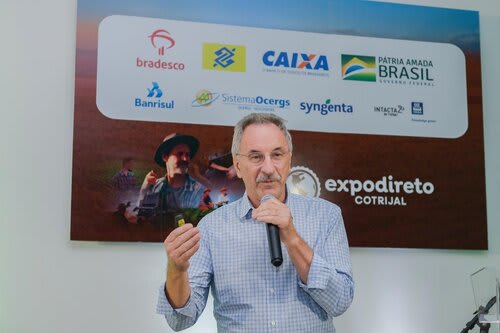 José Eloir Denardin, da Embrapa Trigo, apresentou diversos cenários para tornar a terra produtiva o ano inteiro. Foto Choks/Divulgação