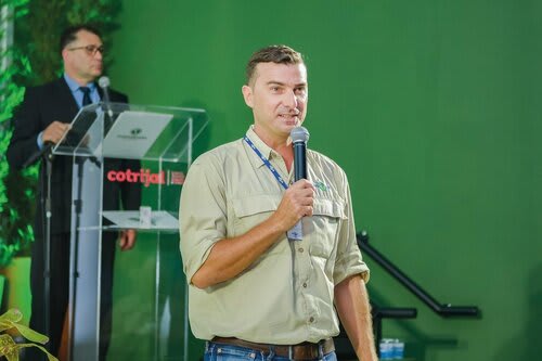  Técnico da Embrapa Giovane Faé acredita que o agricultor precisa espalhar a ideia de apostar na qualidade do solo. Foto Choks/Divulgação